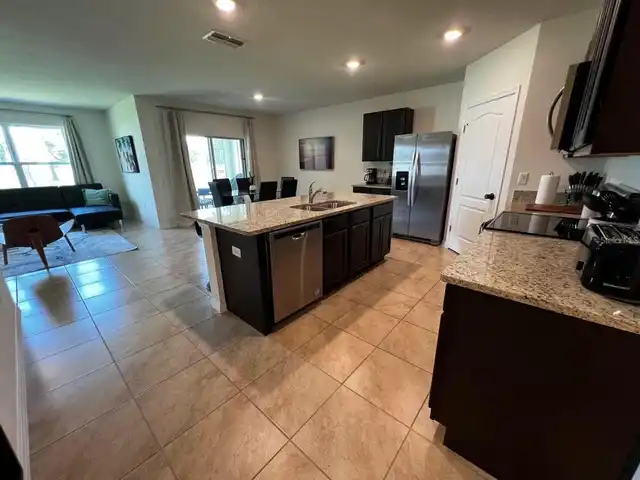 Listing Photo 7