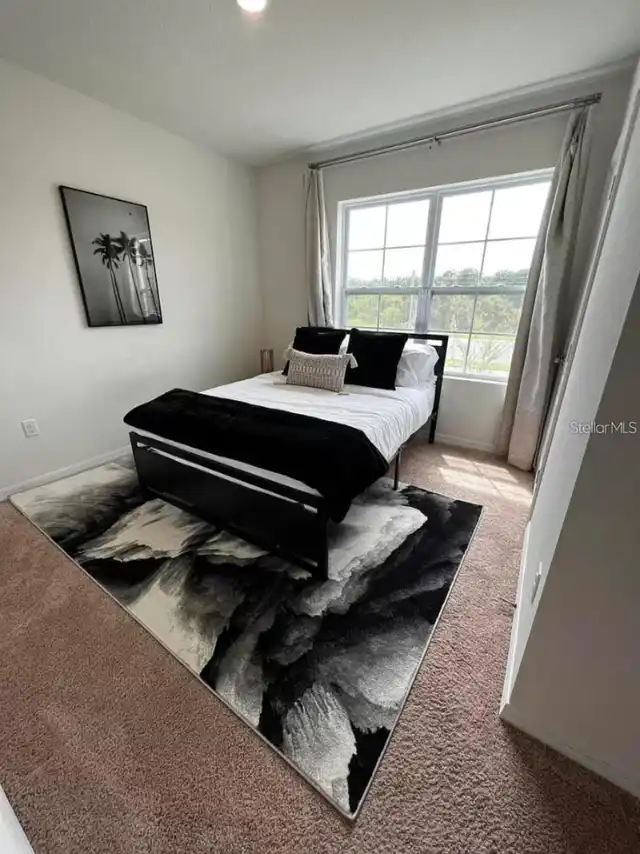 Listing Photo 12