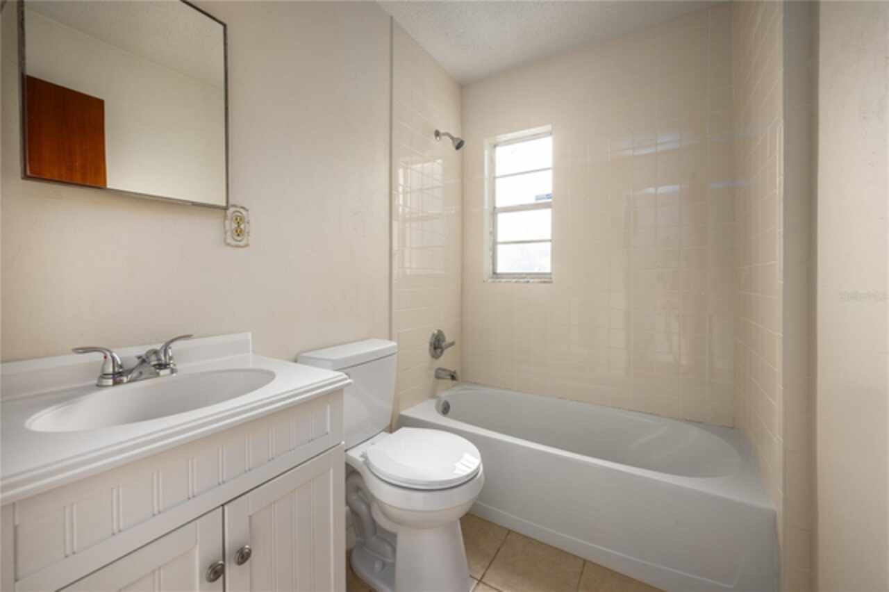 Listing Photo 8