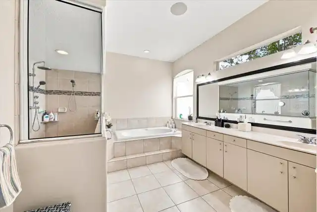 Listing Photo 23