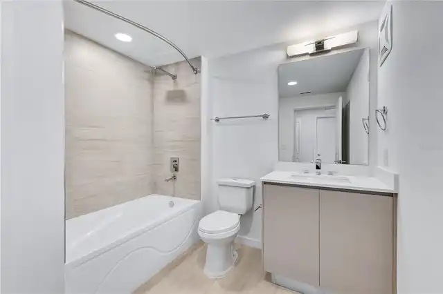 Listing Photo 9