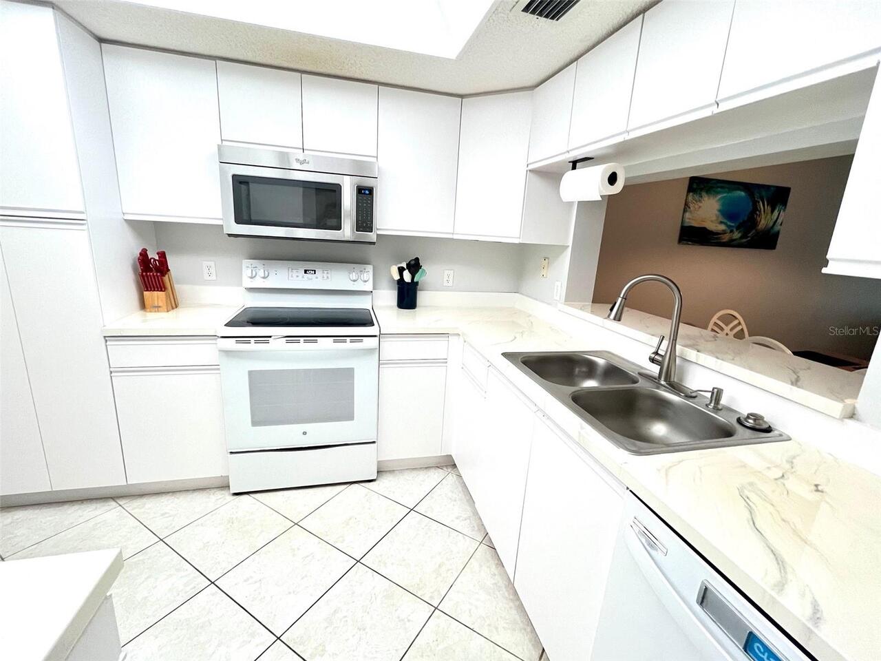 Listing Photo 8