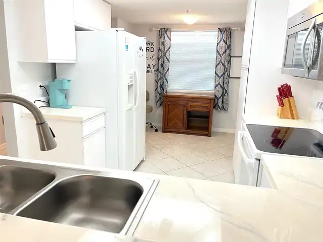 Listing Photo 7