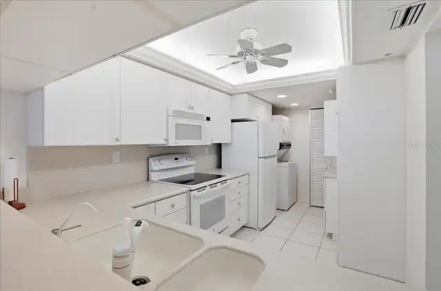 Listing Photo 8