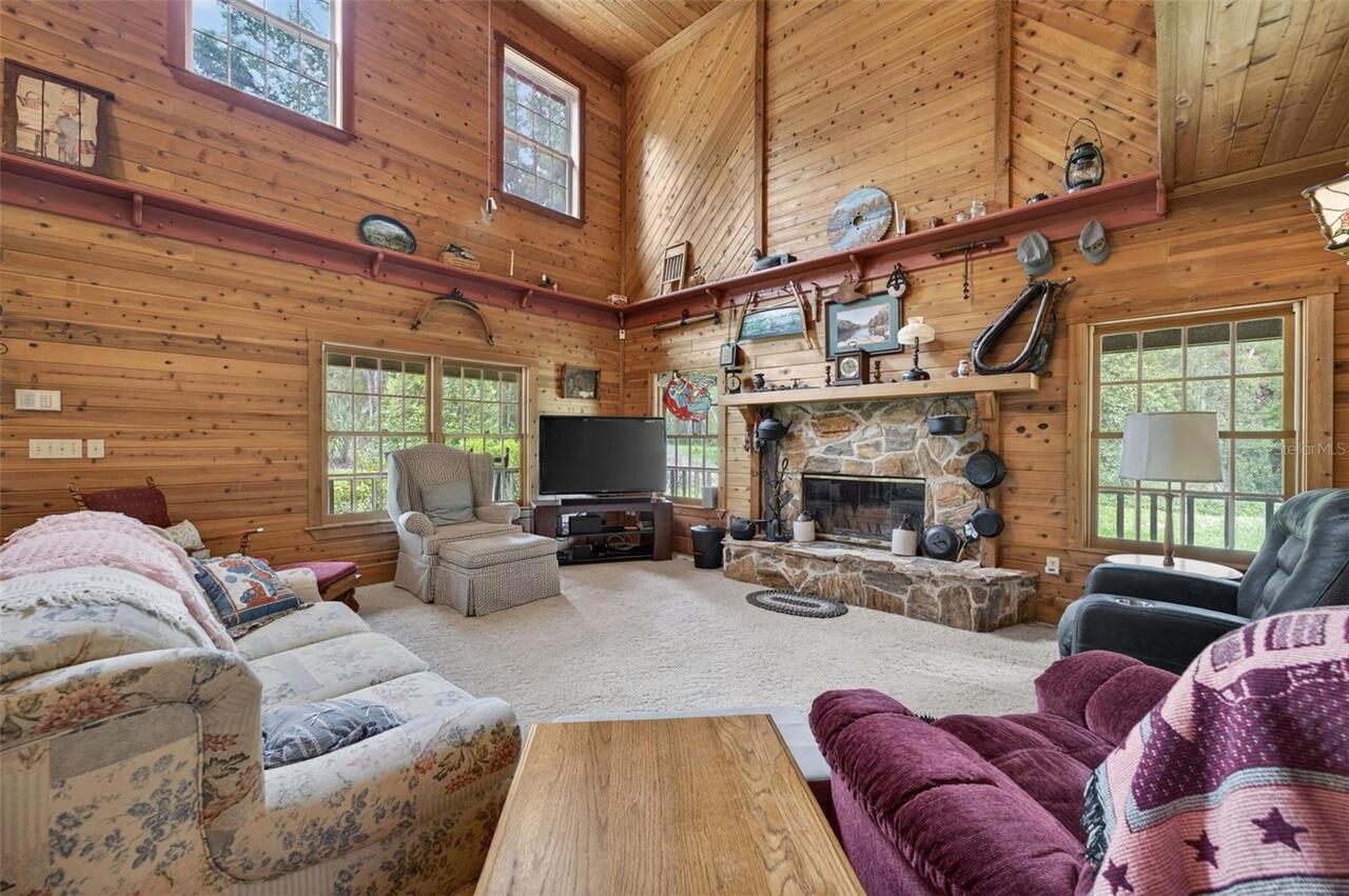 Listing Photo 11