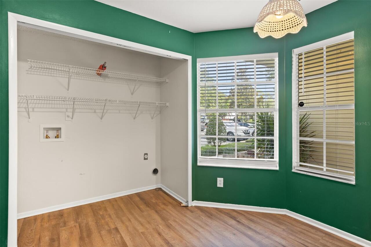 Listing Photo 12