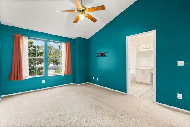 Listing Photo 14