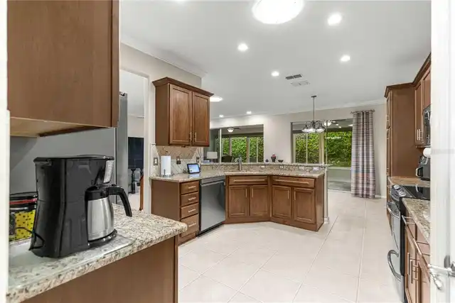 Listing Photo 22