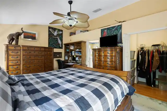 Listing Photo 20
