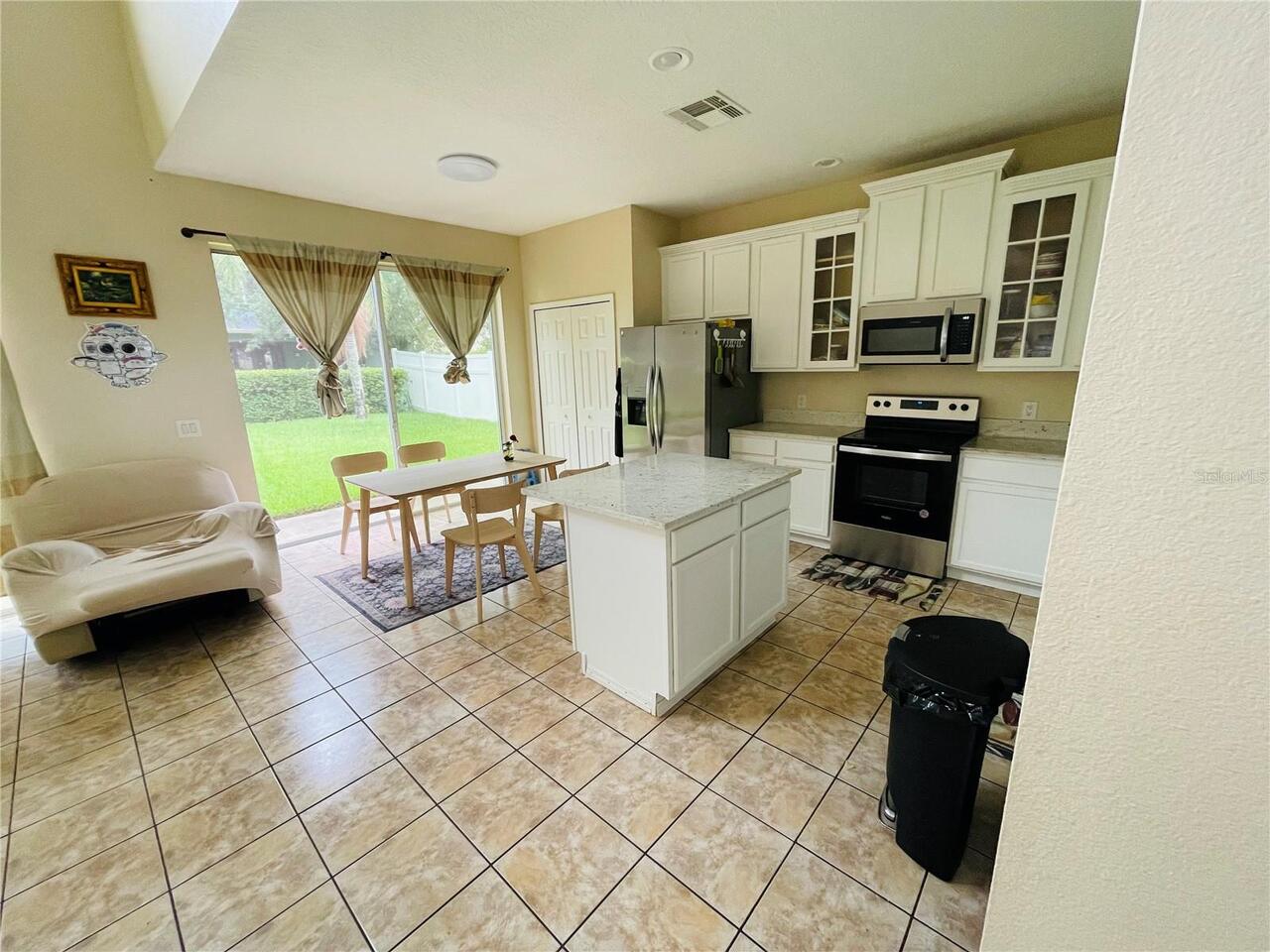 Listing Photo 6