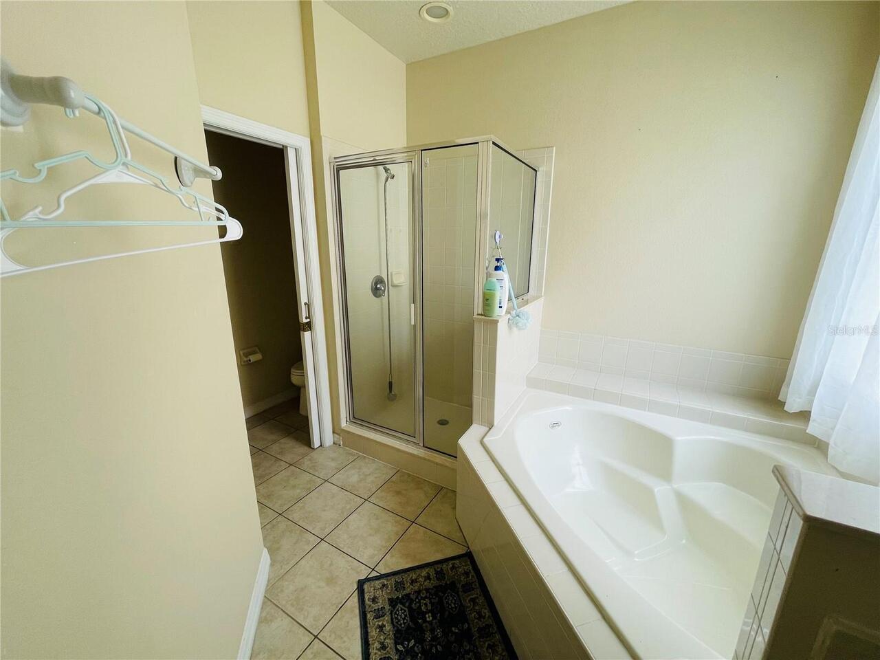 Listing Photo 12