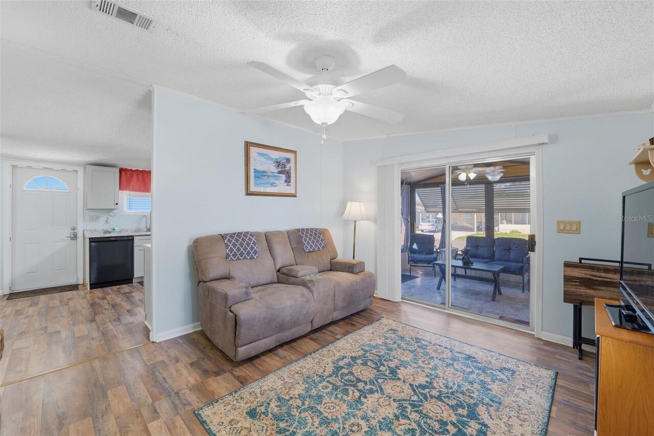 Listing Photo 6