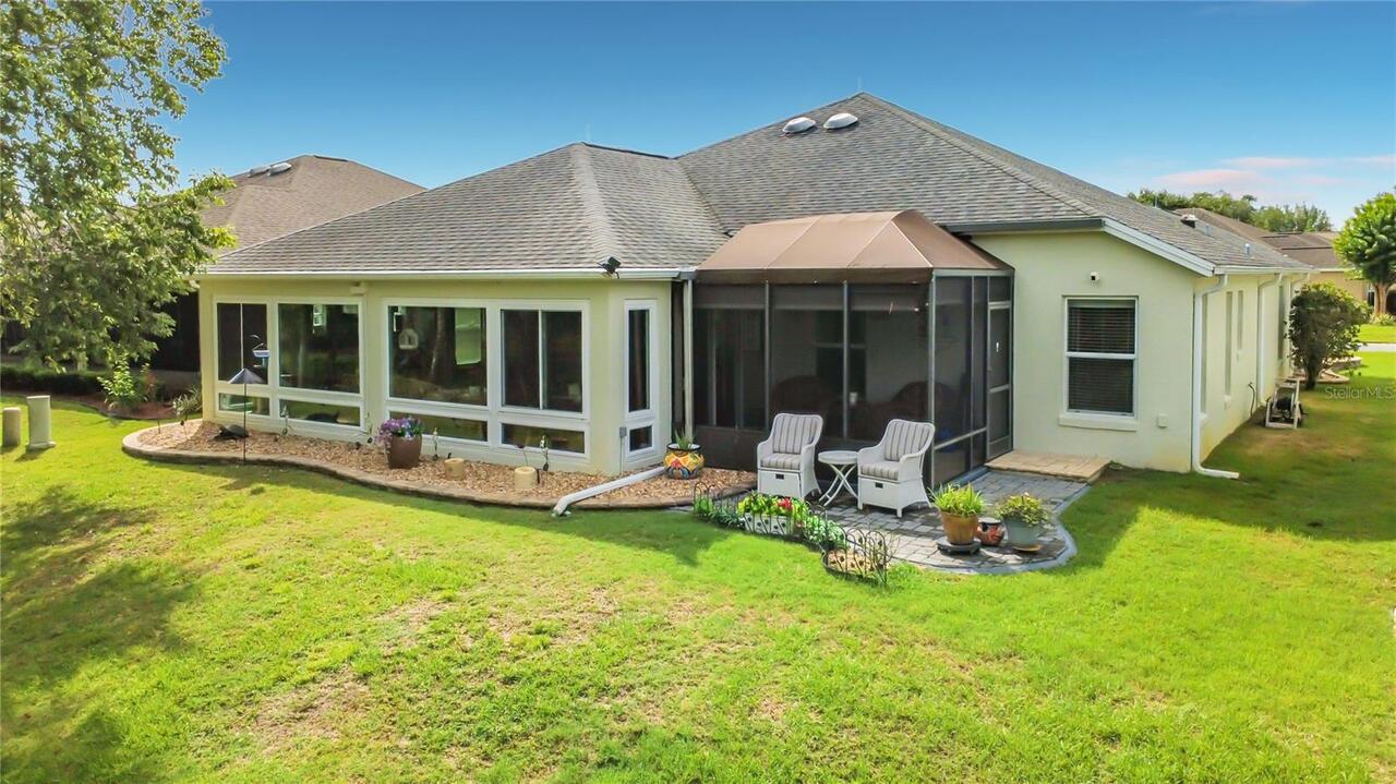 Listing Photo 8
