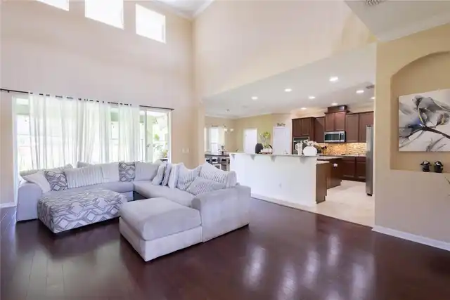 Listing Photo 7