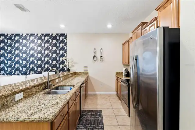 Listing Photo 8