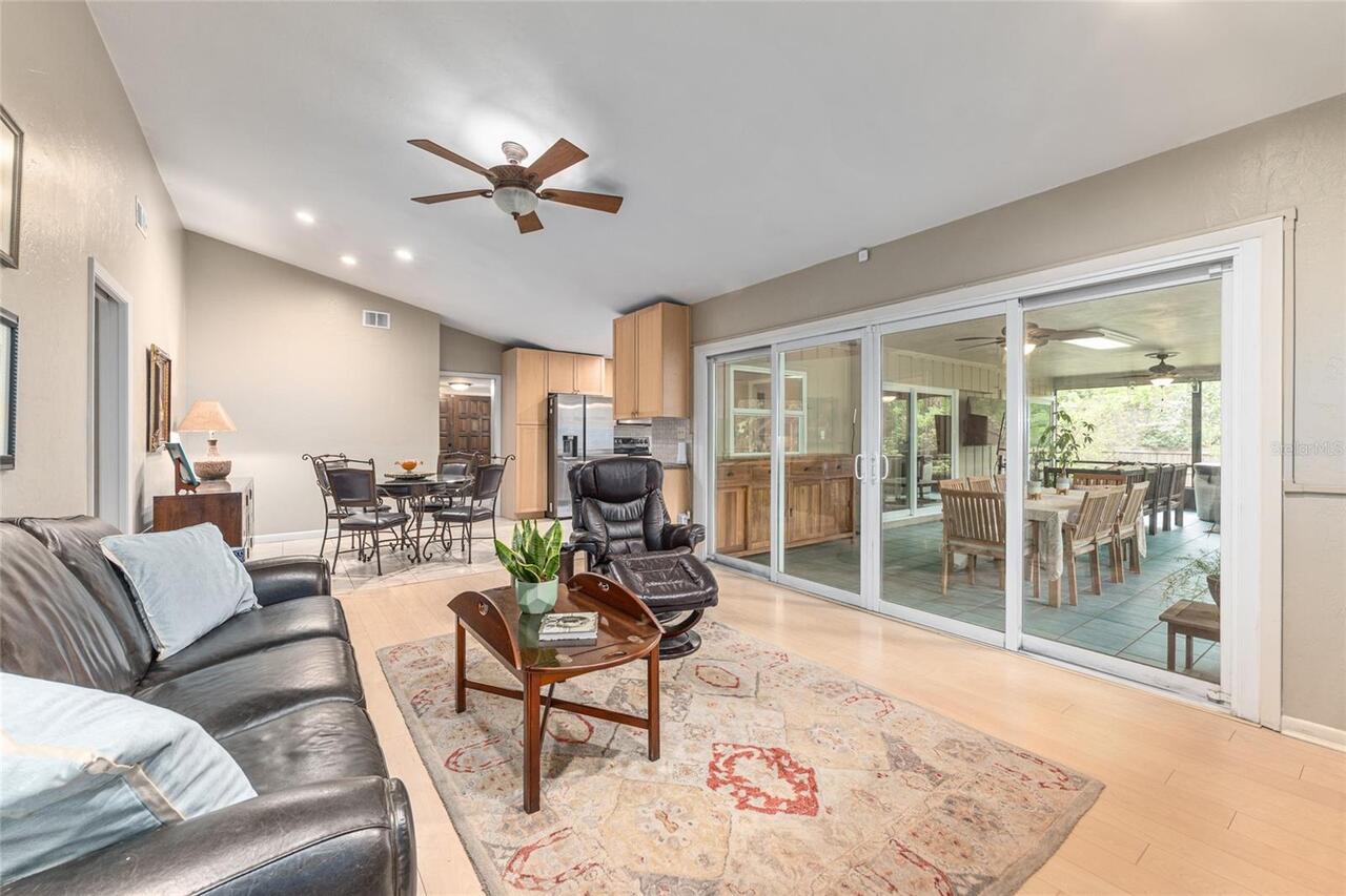 Listing Photo 17