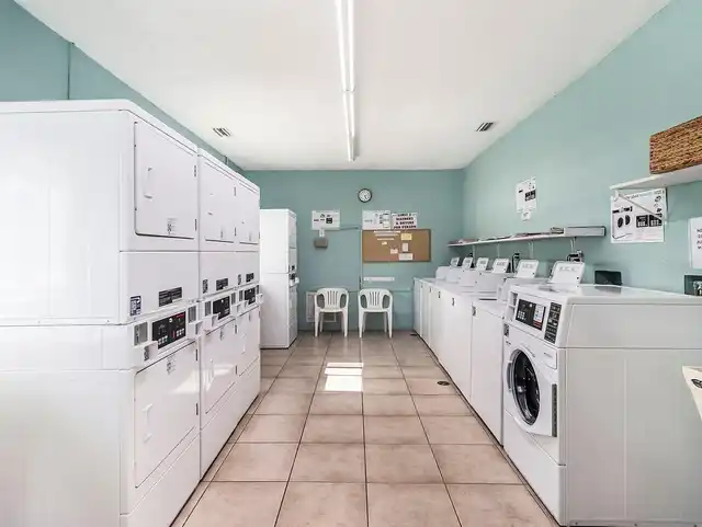 Listing Photo 9