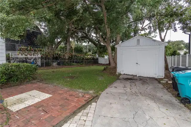 Listing Photo 17