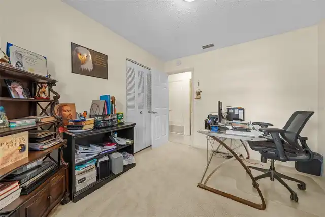 Listing Photo 15