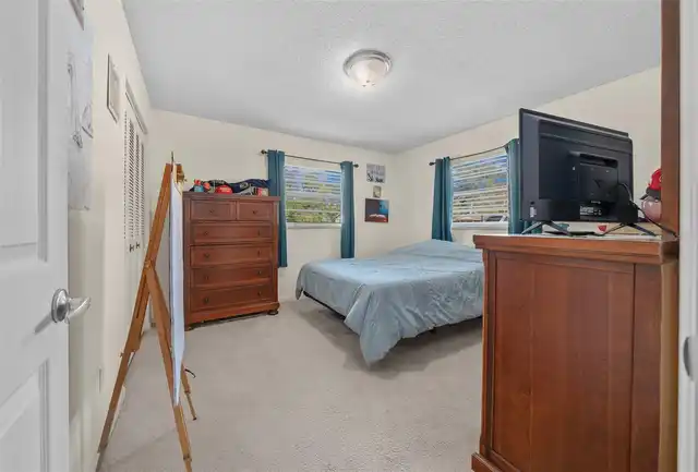 Listing Photo 17