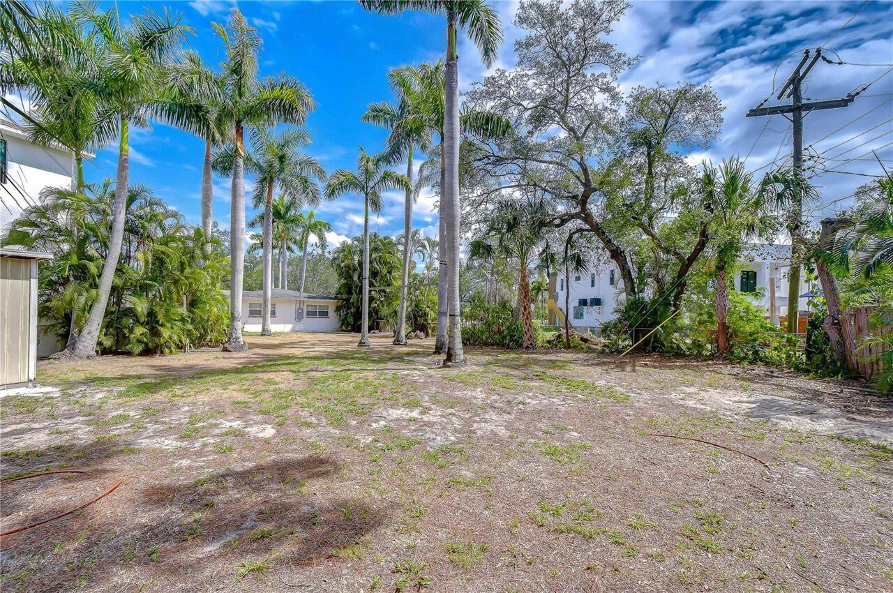 Listing Photo 10