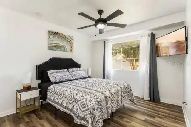 Listing Photo 9
