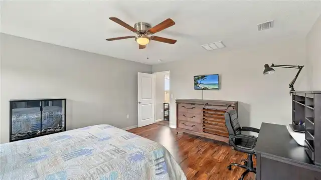 Listing Photo 23