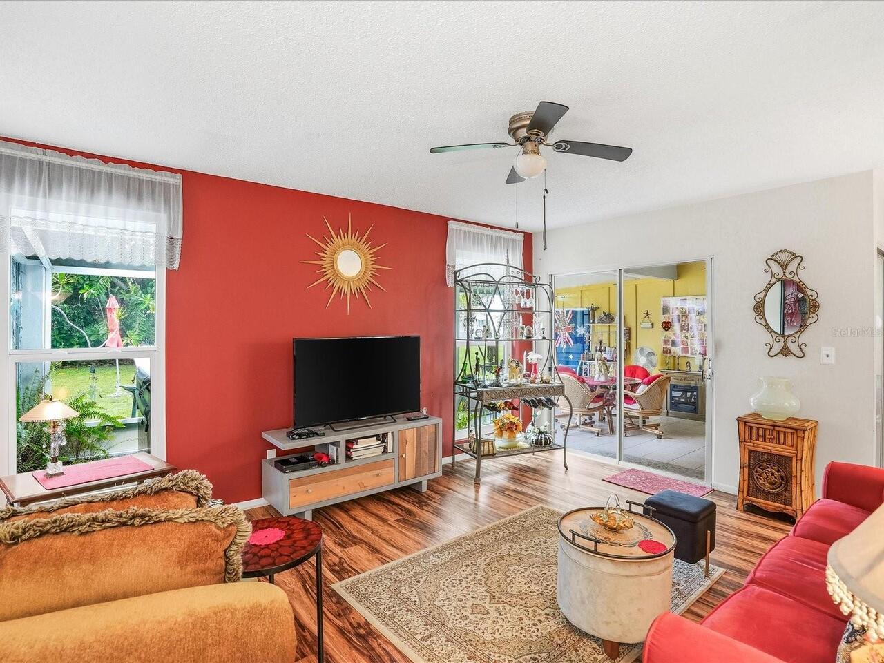 Listing Photo 8