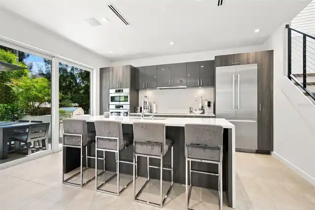 Listing Photo 19