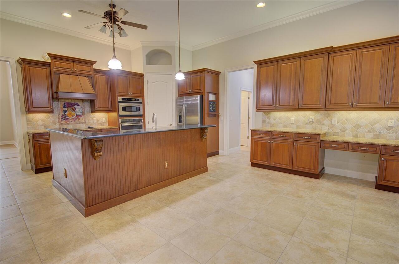 Listing Photo 16