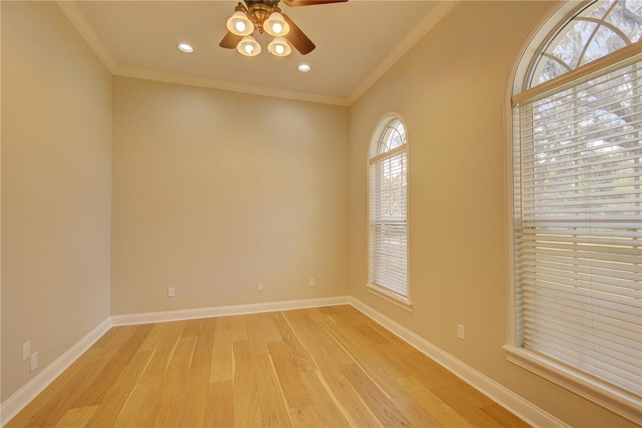 Listing Photo 33