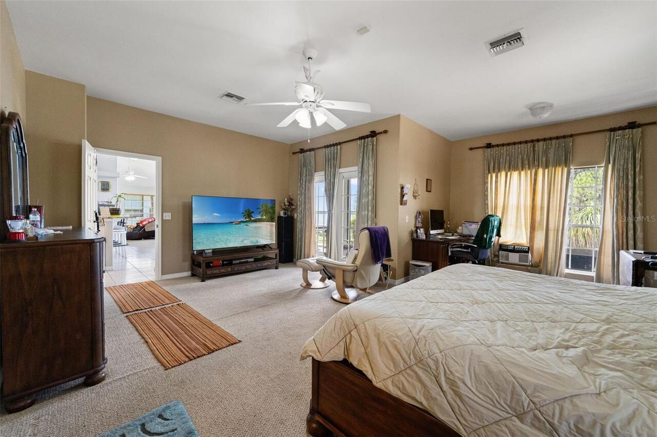 Listing Photo 16