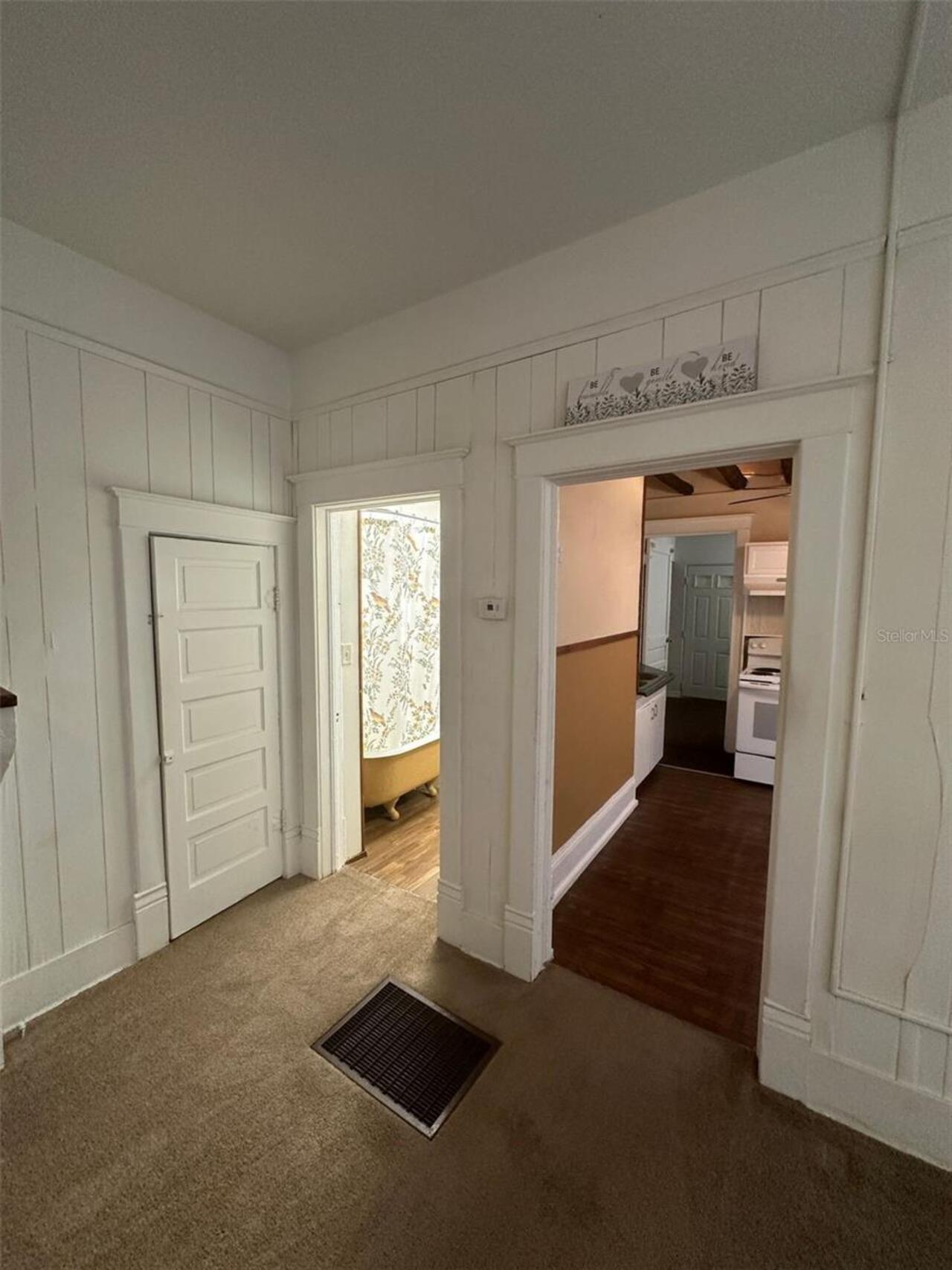 Listing Photo 6