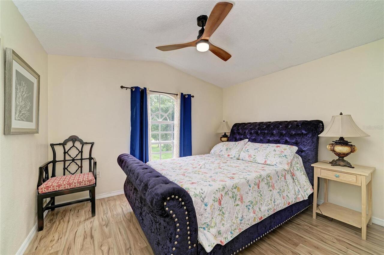 Listing Photo 38