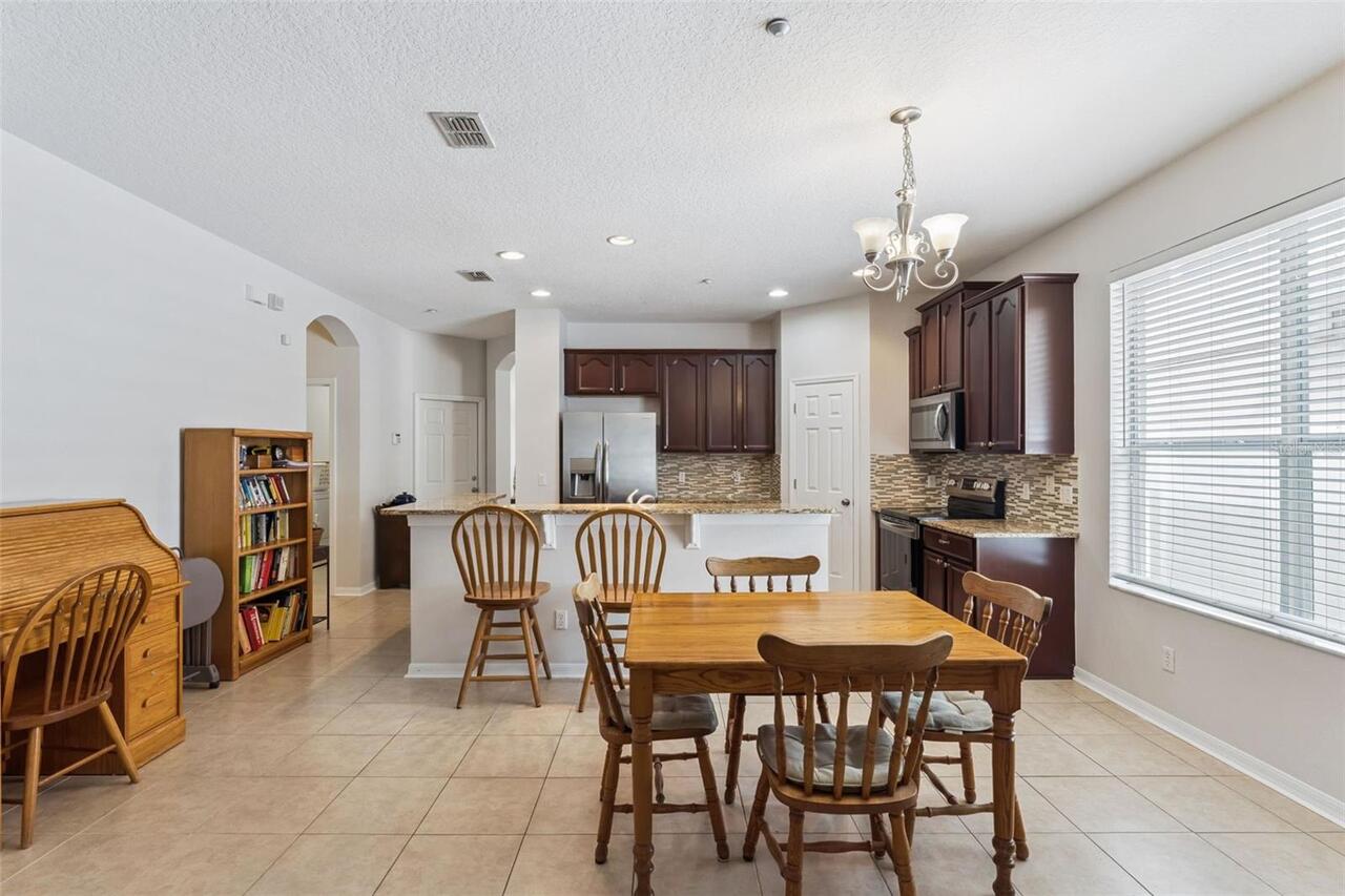 Listing Photo 8