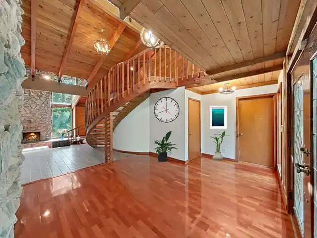 Listing Photo 6