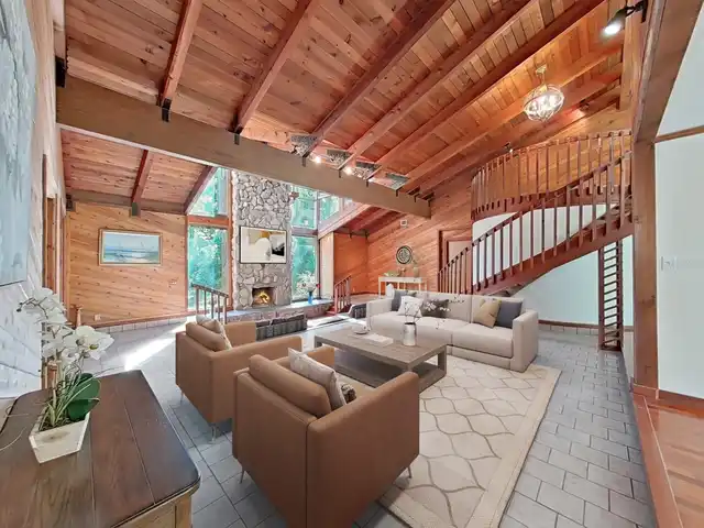 Listing Photo 7