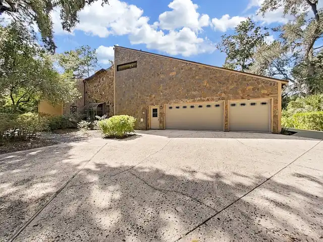 Listing Photo 38