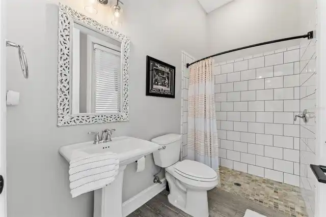 Listing Photo 15