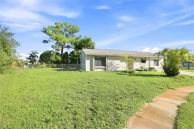 Listing Photo 7