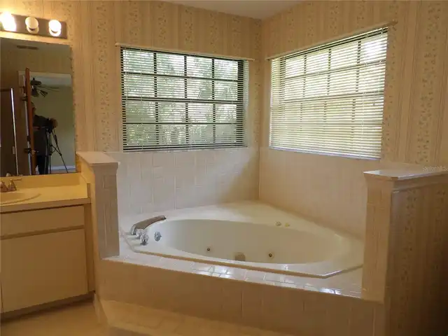 Listing Photo 22