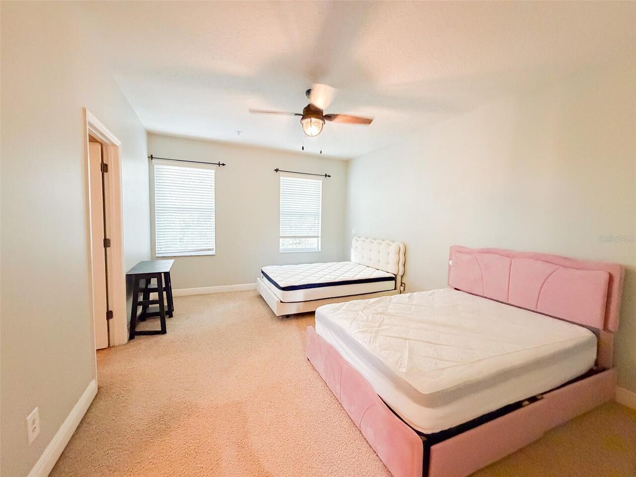 Listing Photo 17