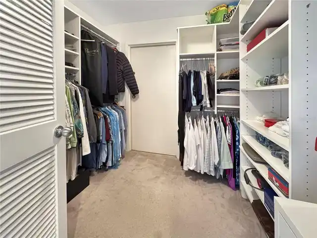 Listing Photo 12