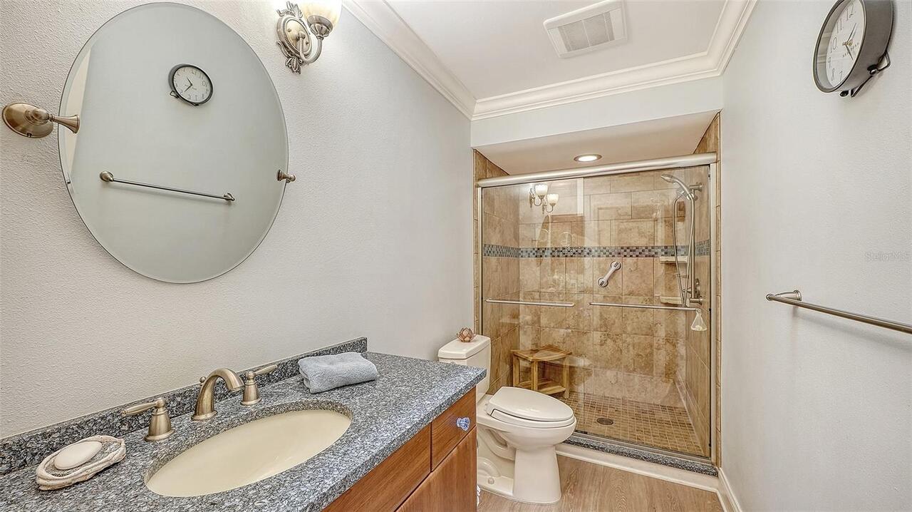 Listing Photo 22