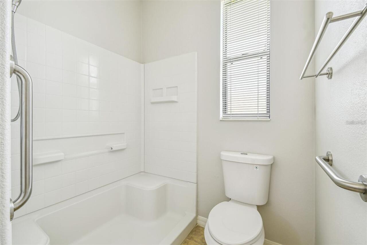 Listing Photo 15