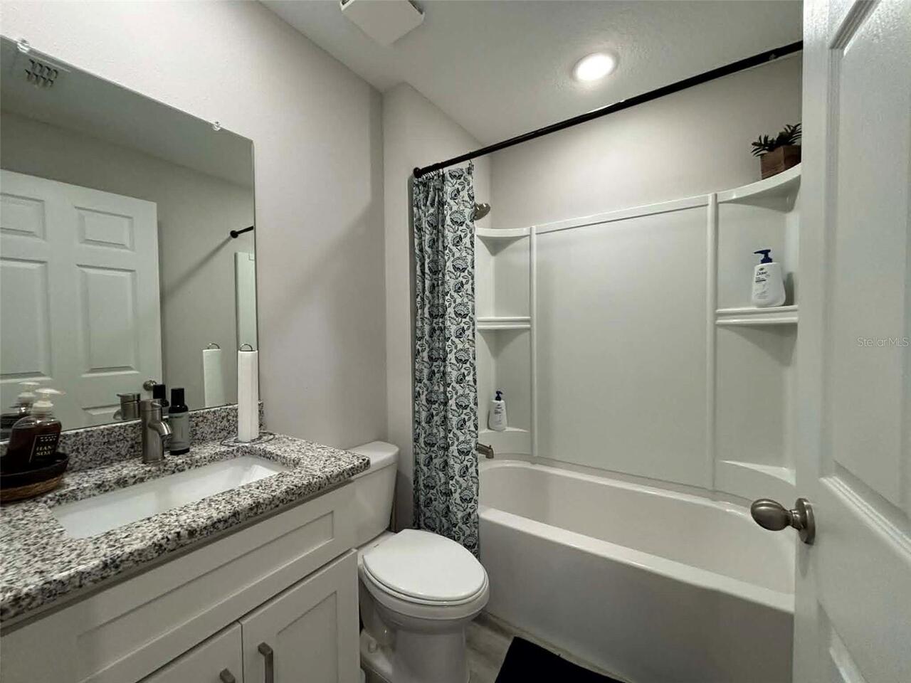 Listing Photo 7