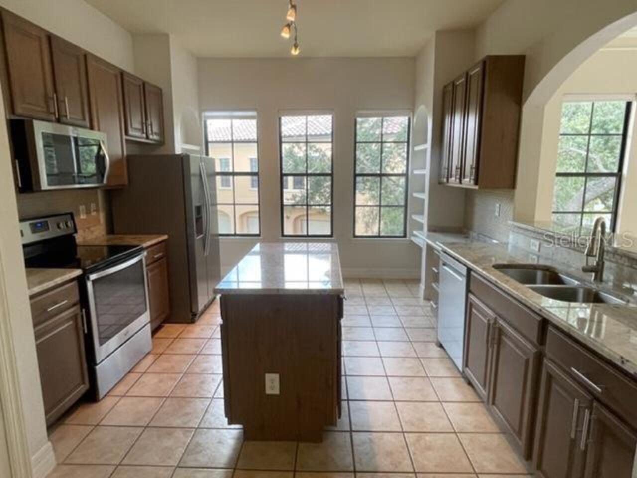 Listing Photo 7