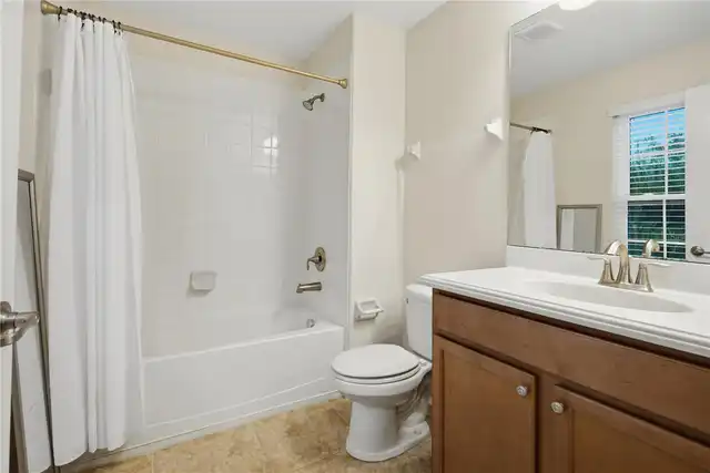 Listing Photo 20
