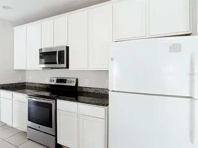 Listing Photo 14