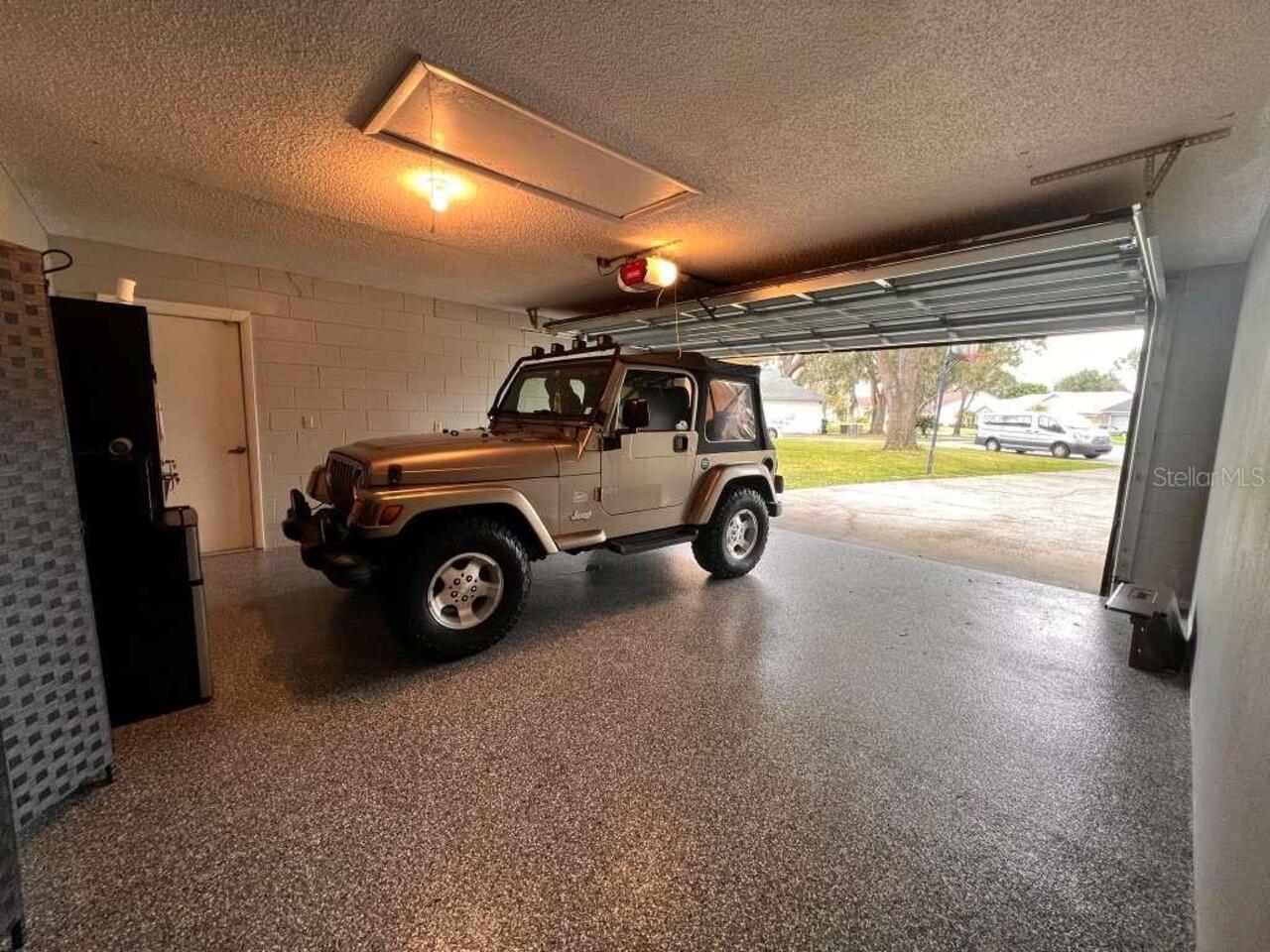 Listing Photo 12